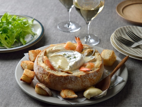 国産チーズ★カマンベールチャウダーのブレッドボウル